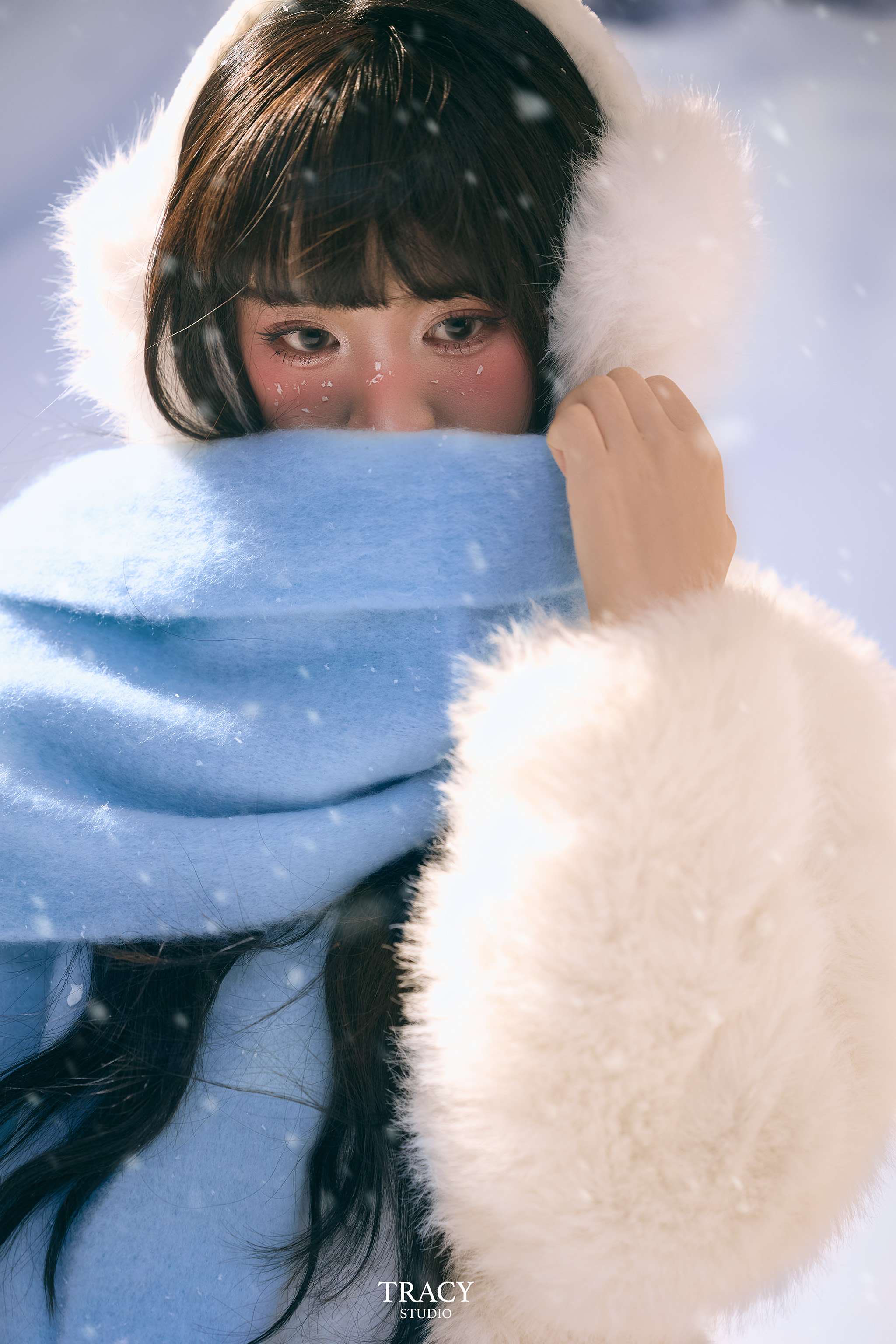 frontend/img/gallery/anh-giang-sinh/tracy-studio-chup-concept-noel-tuyet (5).jpg